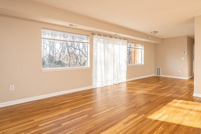 204-7 R Oak Hill